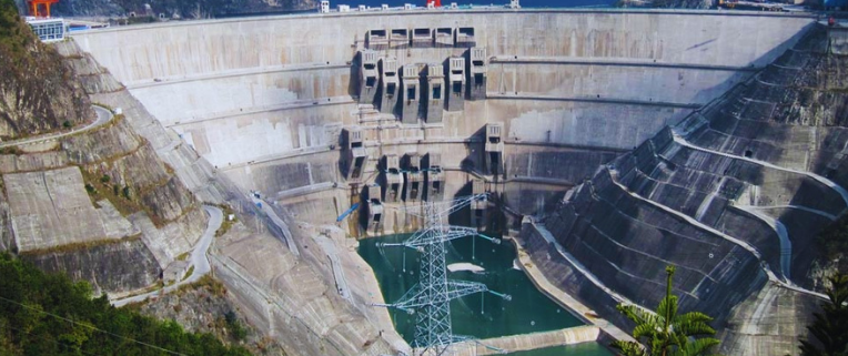 foto de barragem hidrelétrica